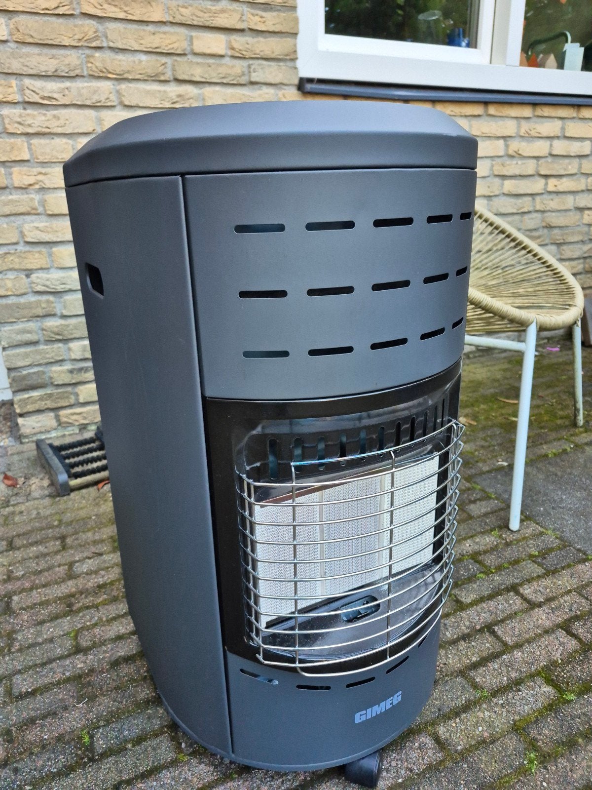 Gimeg gaskachel, Ophalen