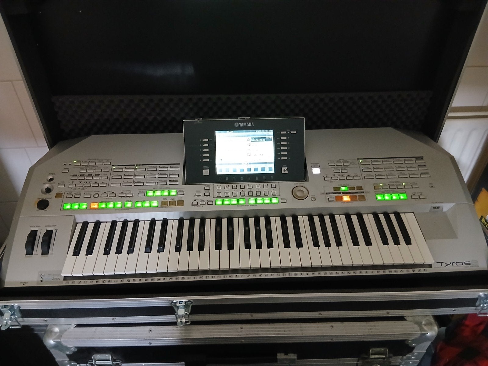 Yamaha Tyros 2 Workstation Keyboard - Zo goed als nieuw, Muziek en Instrumenten, 61 toetsen, Yamaha, Ophalen of Verzenden, Zo goed als nieuw