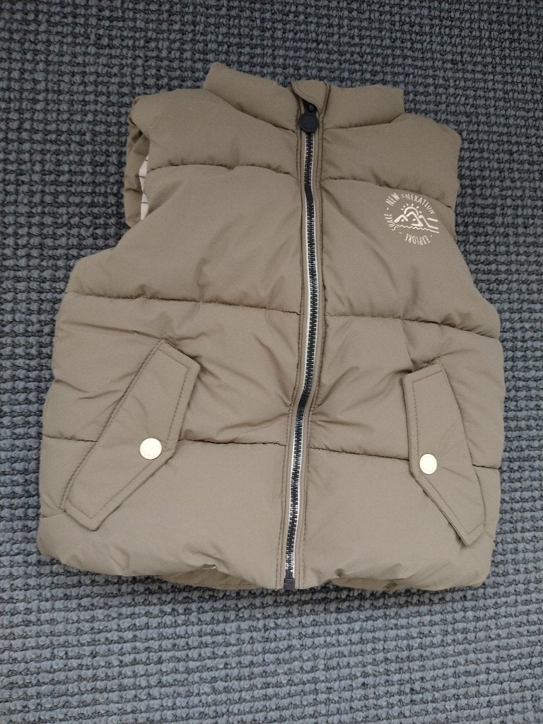 Bodywarmer maat 92, C&A, C&A, Jongen of Meisje, Ophalen of Verzenden, Zo goed als nieuw