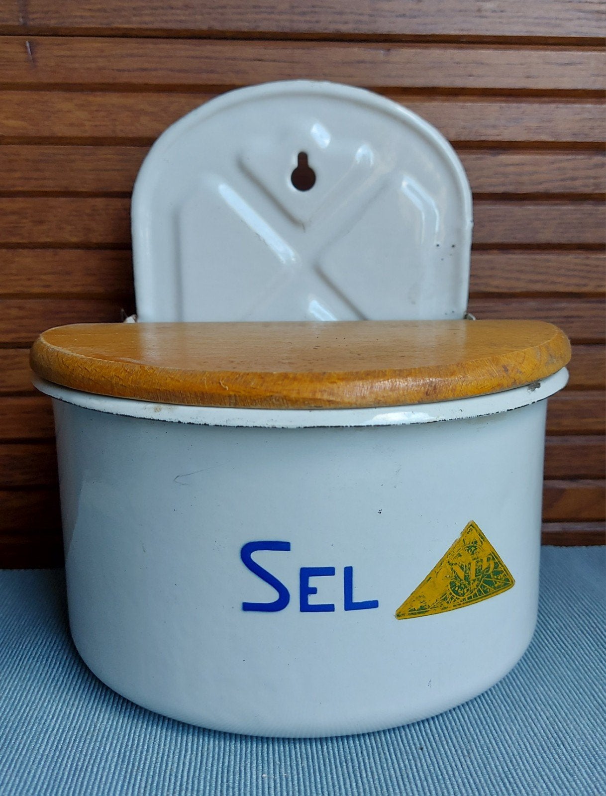 Brocante Frans emaille zoutbakje wit blauw houten deksel, Ophalen of Verzenden
