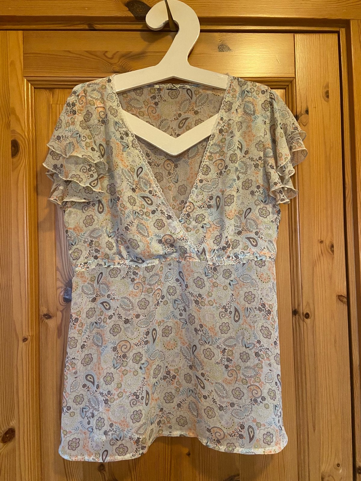 Top blouse 40 figuurtjes beige korte mouw oto 57, Maat 38/40 (M), Beige, Ophalen of Verzenden, Zo goed als nieuw