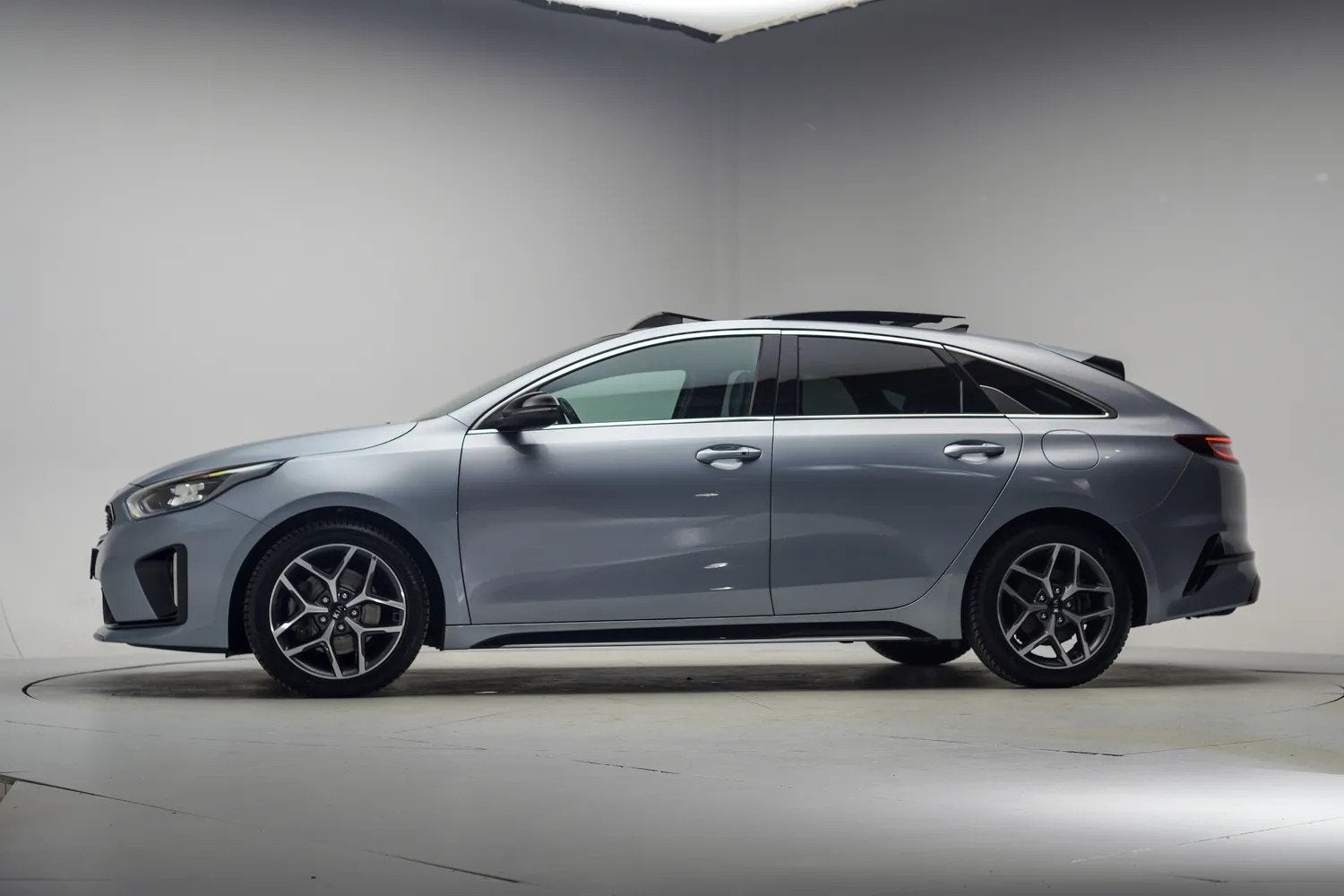 Kia ProCeed 1.5 T-GDI GT-Line Aut. [ Panoramadak Camera Stoe, Auto's, Automaat, 1325 kg, 4 cilinders, Zilver of Grijs