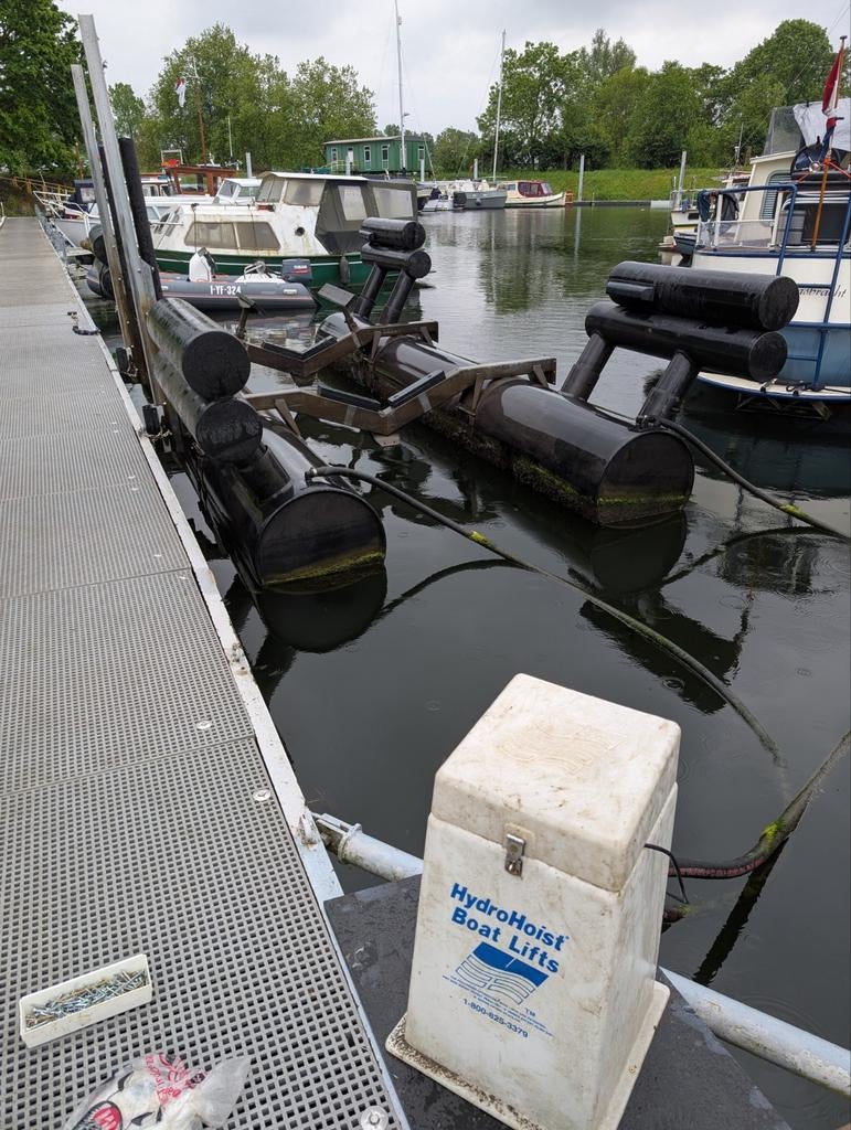 Drijvende bootlift, Watersport en Boten, Ophalen, Gebruikt, Onderhoud en Reparatie