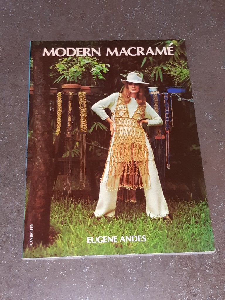 Modern macrame E. Andes, Boeken, Hobby en Vrije tijd, Ophalen of Verzenden, Zo goed als nieuw, Overige onderwerpen