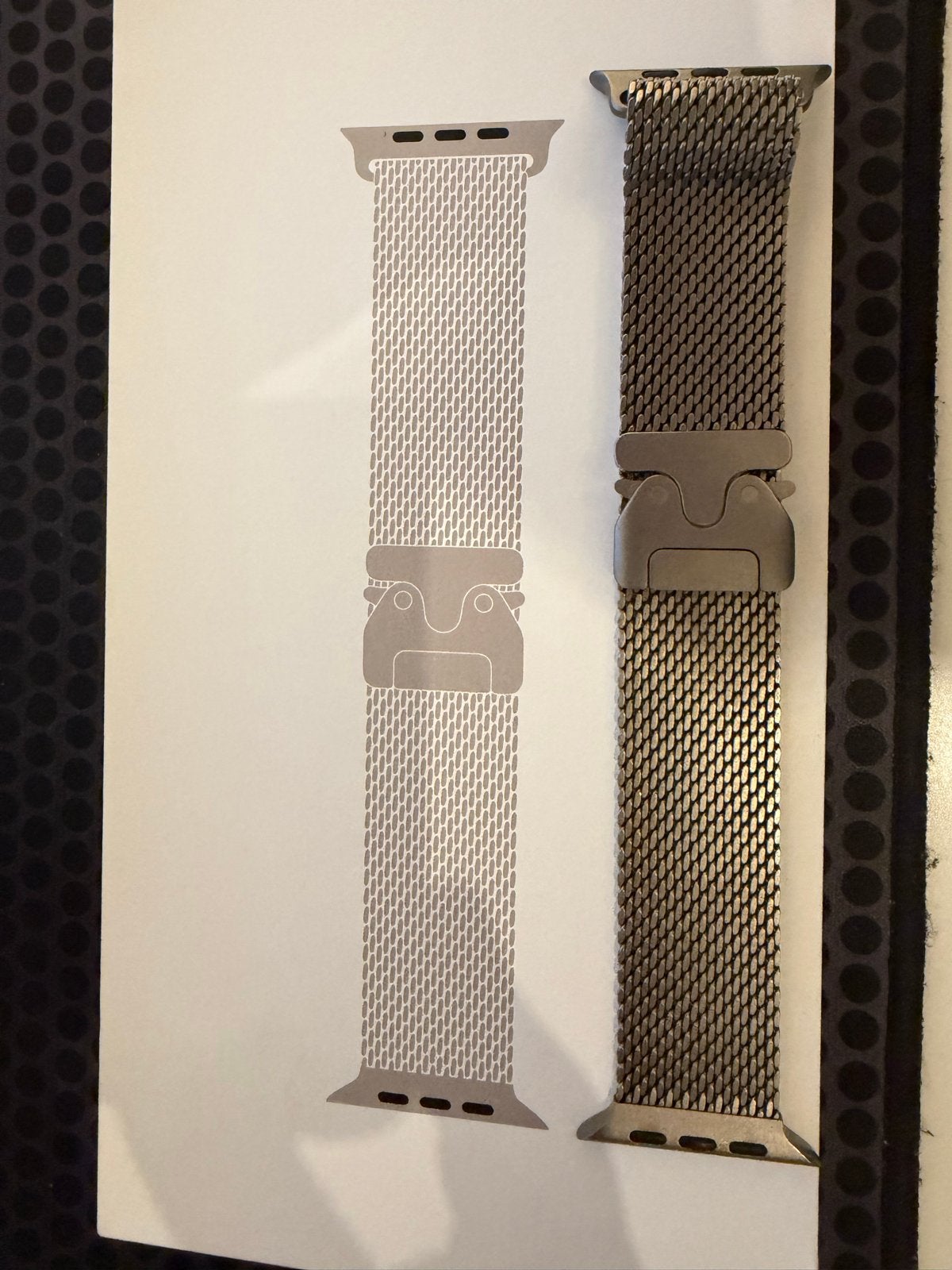Apple Watch Milanese Loop Band - Natural titanium