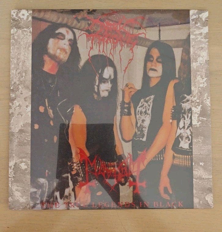 Darkthrone / Mayhem - The True Legends In Black LP, LP, Overige genres, Ophalen of Verzenden, Zo goed als nieuw