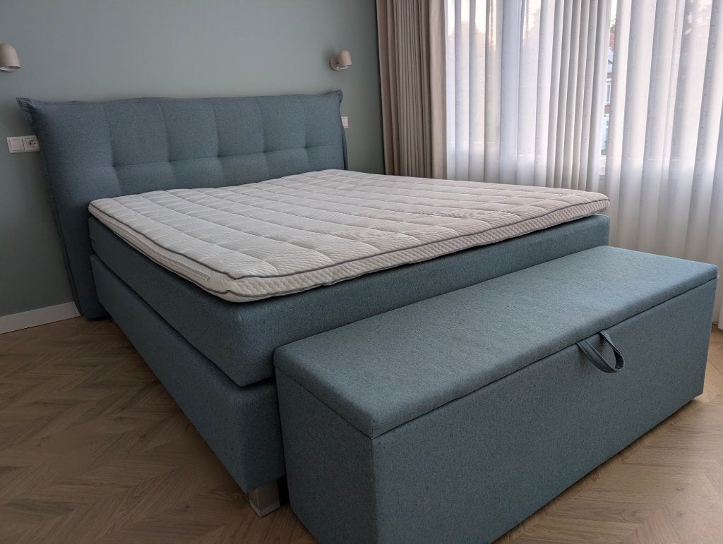 Luxe Boxspring 160x200 + Dekenkist + Essenza Sprei, Ophalen, Gebruikt, Blauw, Tweepersoons