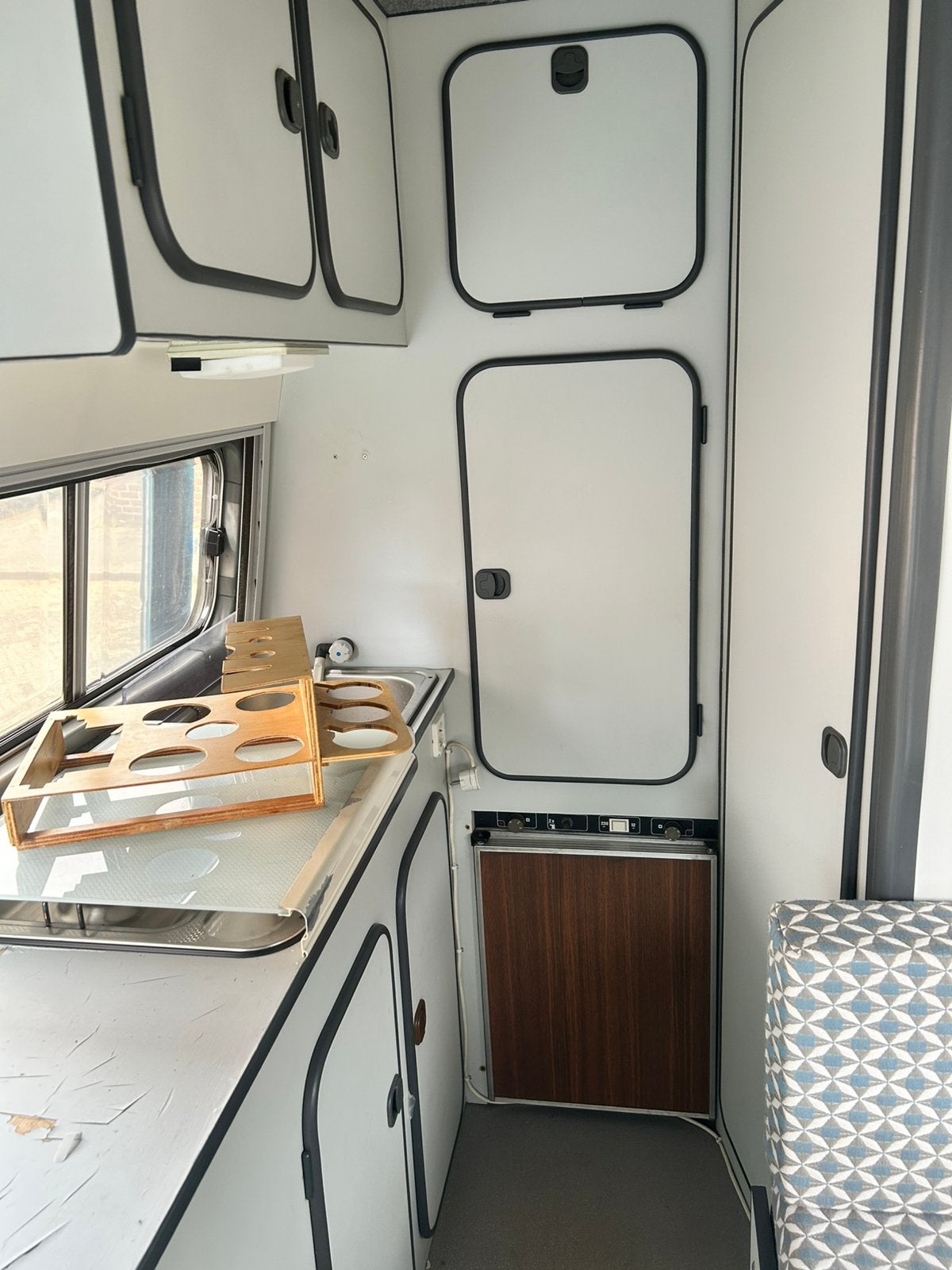 Compacte camper Interieur, Caravans en Kamperen, Camper-accessoires, Ophalen of Verzenden, Zo goed als nieuw