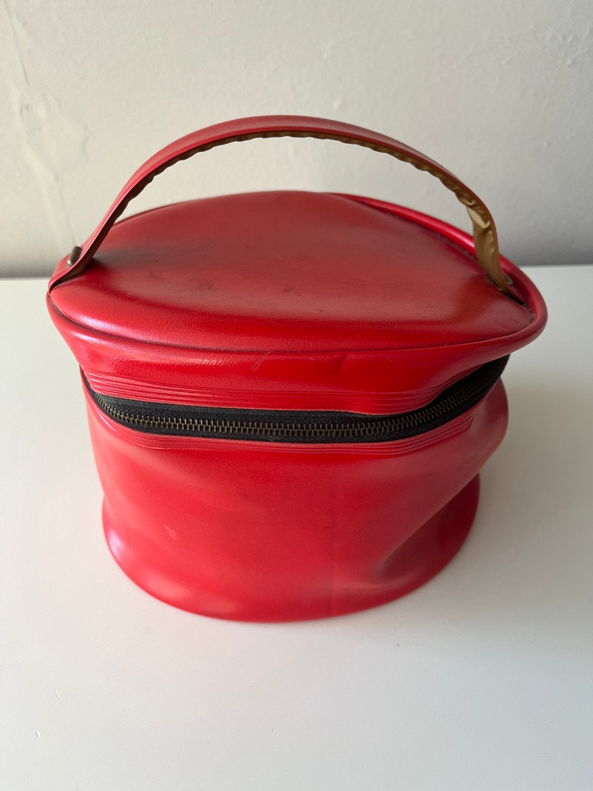 Vintage set krulspelden en haarrollers in rode opbergtas, Ophalen of Verzenden, Zo goed als nieuw
