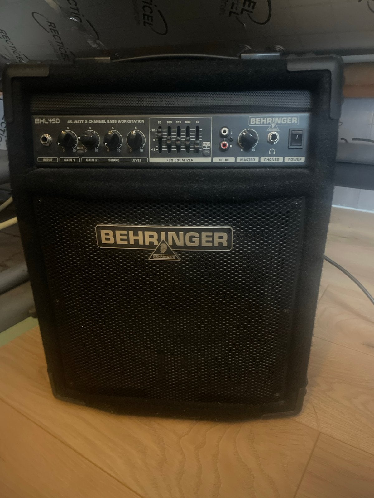 Behringer Ultrabass BXL450 Basgitaar Versterker, Muziek en Instrumenten, Versterkers | Bas en Gitaar, Ophalen, Gebruikt, Basgitaar