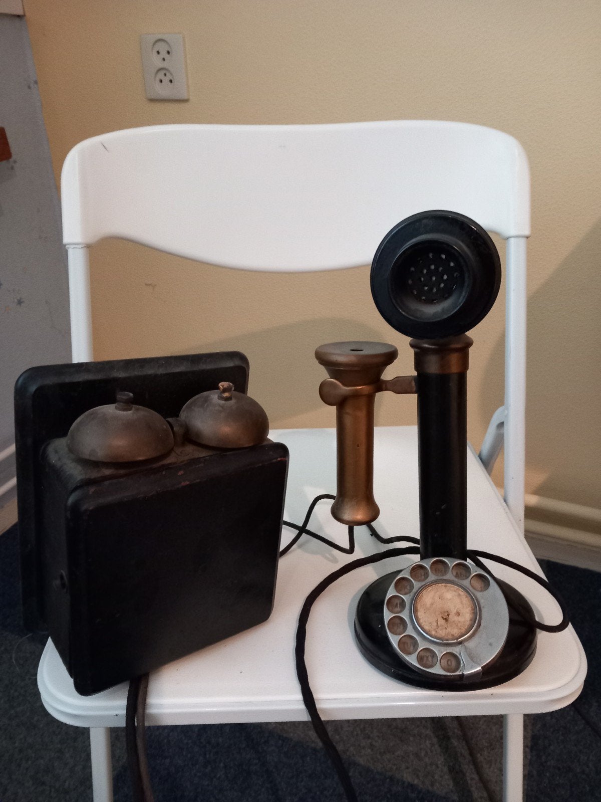 antieke telefoon, Ophalen
