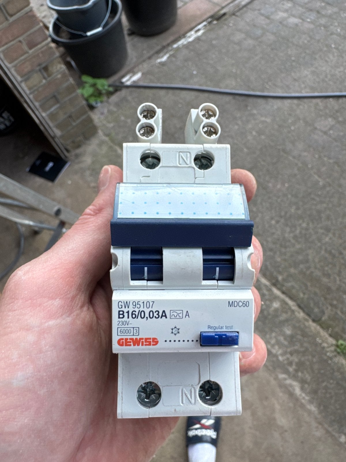 Gewiss GW 95107 B16/0,03A Aardlekautomaat MDC60, Ophalen of Verzenden, Gebruikt, Gewiss, Aardlekautomaat
