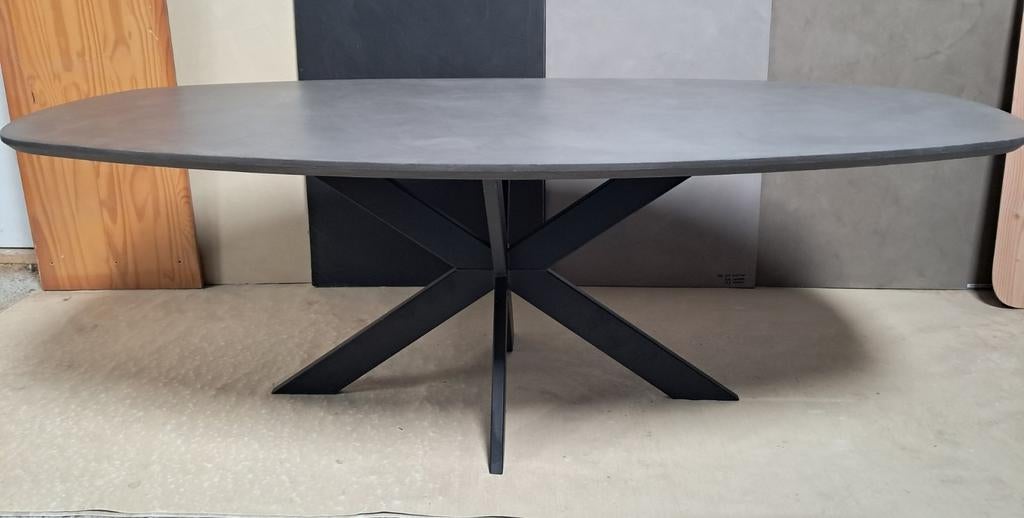 Nieuwe betonstuc industriële deens ovale eettafel, 100 tot 150 cm, Ophalen of Verzenden, Vijf personen of meer, Ovaal
