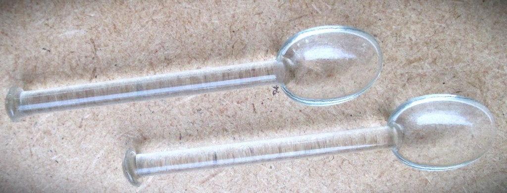 Lepeltjes Advocaat lepels Glas~Glazen lepel~2 stuks, Overige materialen, Ophalen of Verzenden, Zo goed als nieuw, Los bestek