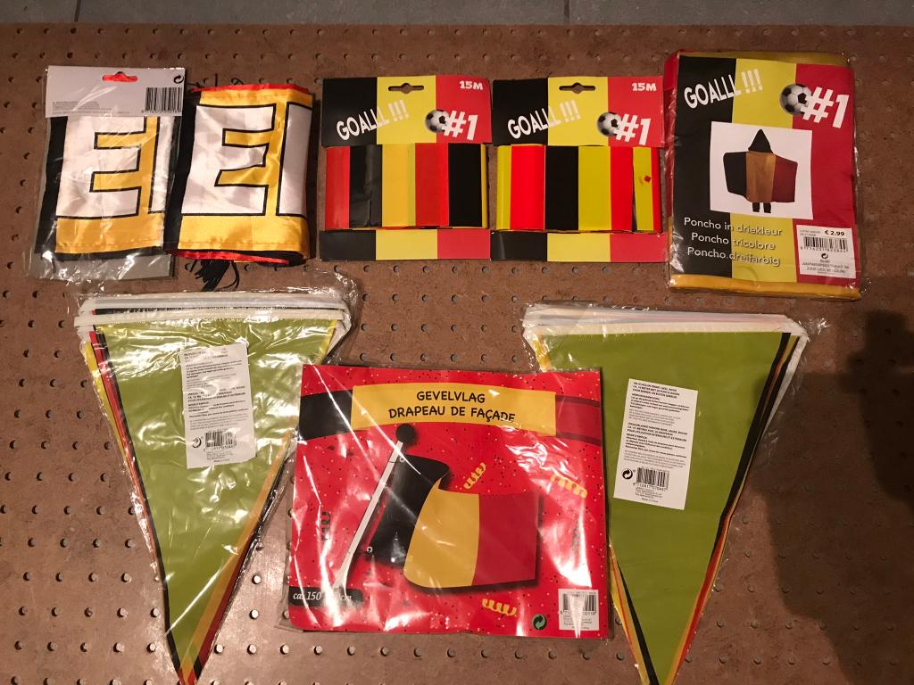 WK Feestartikelen Belgie Red Devils Pakket Accessoires   µh, Ophalen of Verzenden, Nieuw, Verjaardag