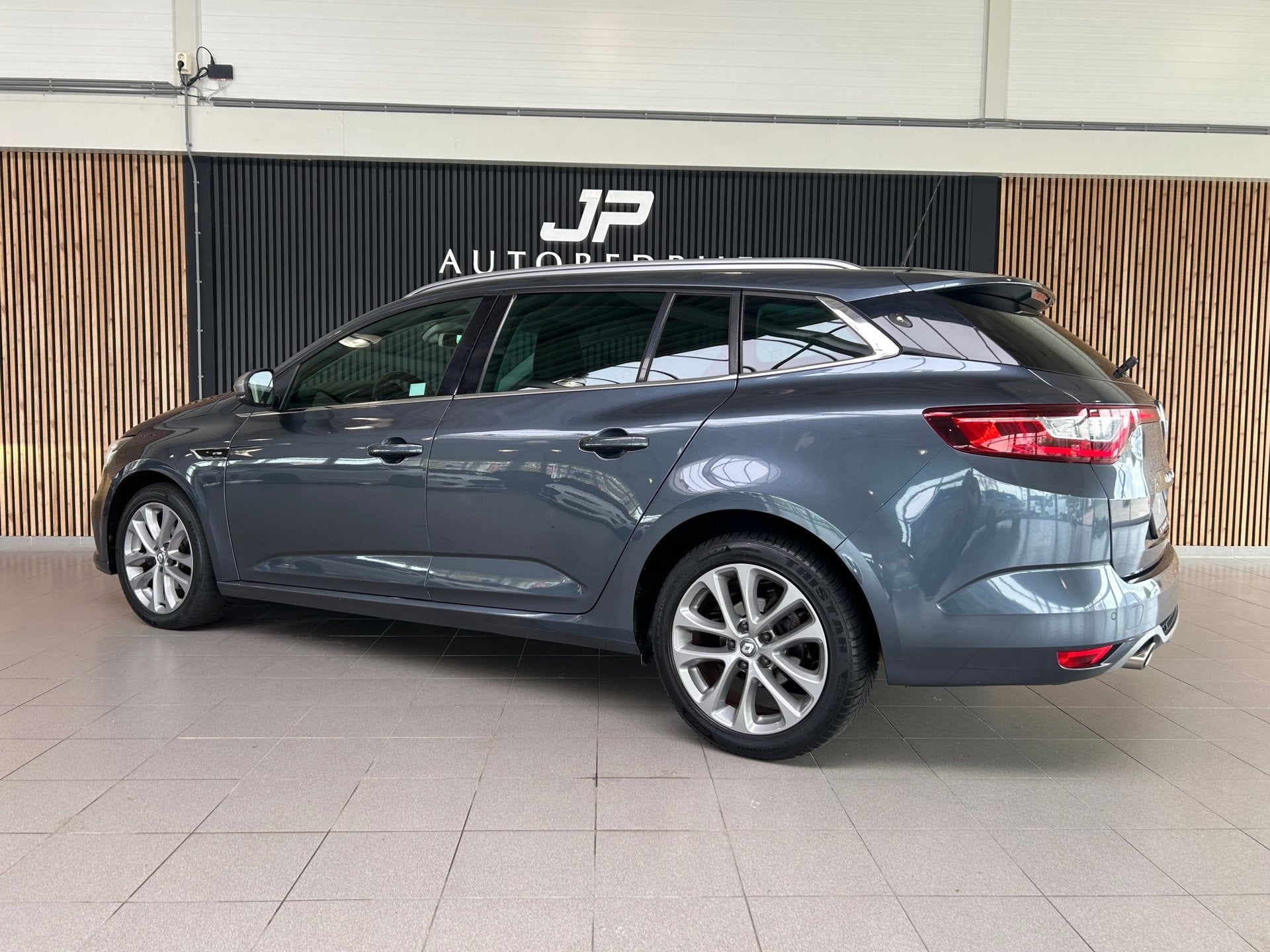 Renault Mégane Estate 1.2 TCe GT-Line CRUISE|SFEERVERLICHTI, Auto's, Renault, Voorwielaandrijving, Stof, Gebruikt, 4 cilinders