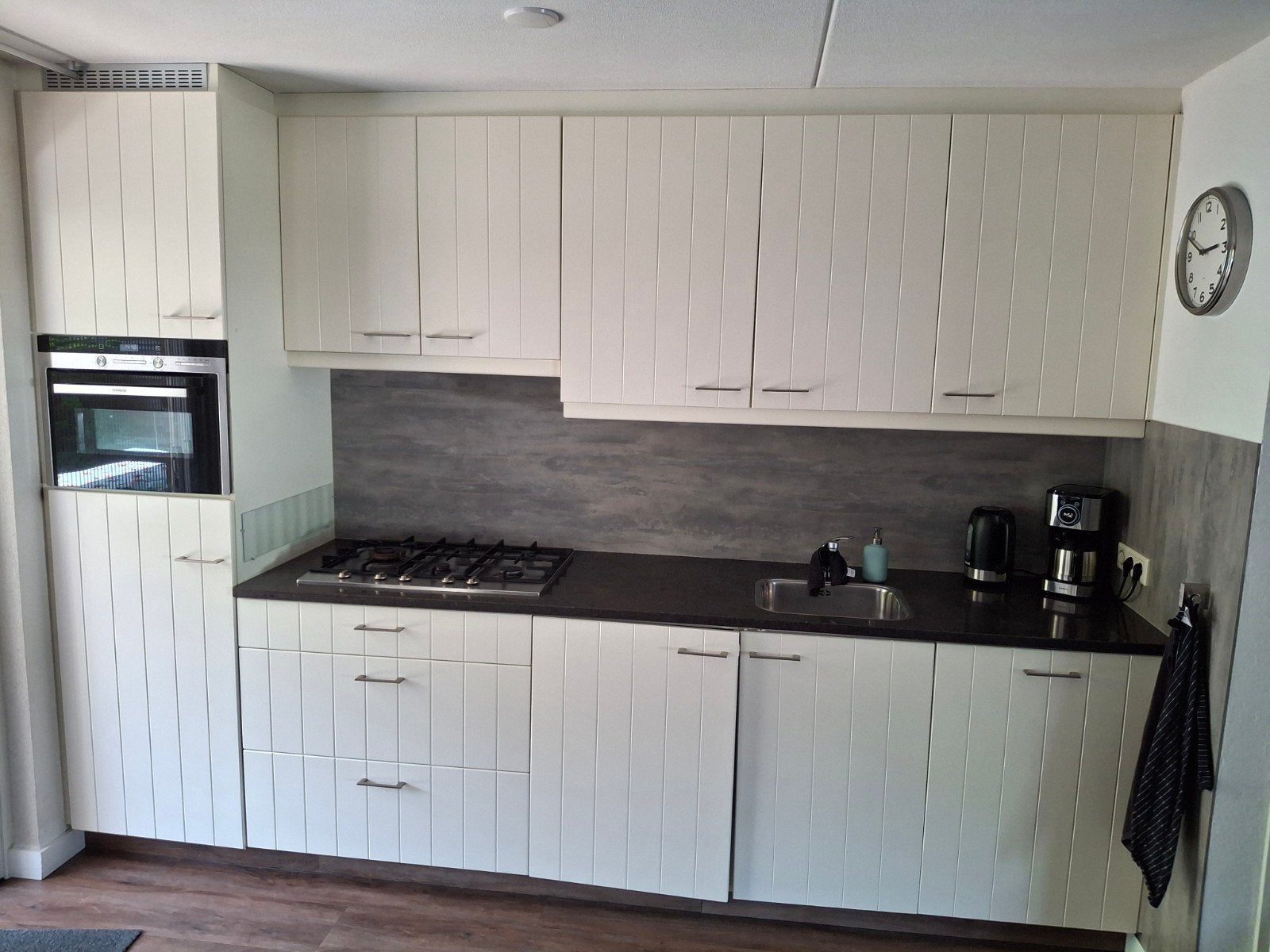 Complete keuken inclusief apparatuur af te halen, t.e.a.b, Huis en Inrichting, Keuken | Complete keukens, Ophalen, Gebruikt, Enkelwandige keuken