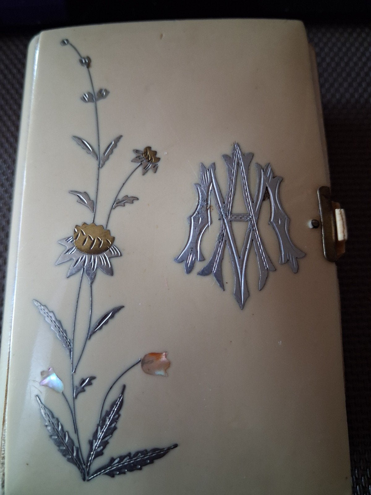 antiek frans missaal  celluloid omslag monogram AM, Antiek en Kunst, Verzenden