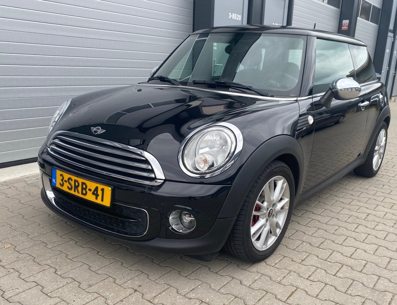 Mini 1.6 ONE Cruise Navi Bluetooth Half Leer, Auto's, Voorwielaandrijving, Zwart, 4 cilinders, 4 stoelen