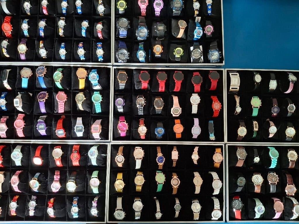 100 nieuwe horloges dames/heren/kind/digitaal 100 = 199,95, Ophalen of Verzenden, Nieuw
