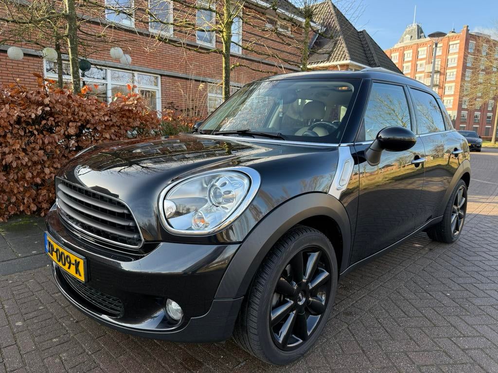 Mini Countryman 1.6 Cooper 2013 Zwart, Auto's, Voorwielaandrijving, Beige, Leder, Particulier