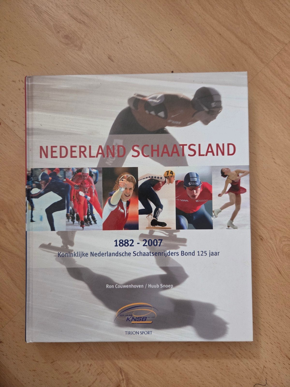 H. Snoep - Nederland Schaatsland, H. Snoep; R. Couwenhoven, Ophalen of Verzenden, Zo goed als nieuw, Balsport