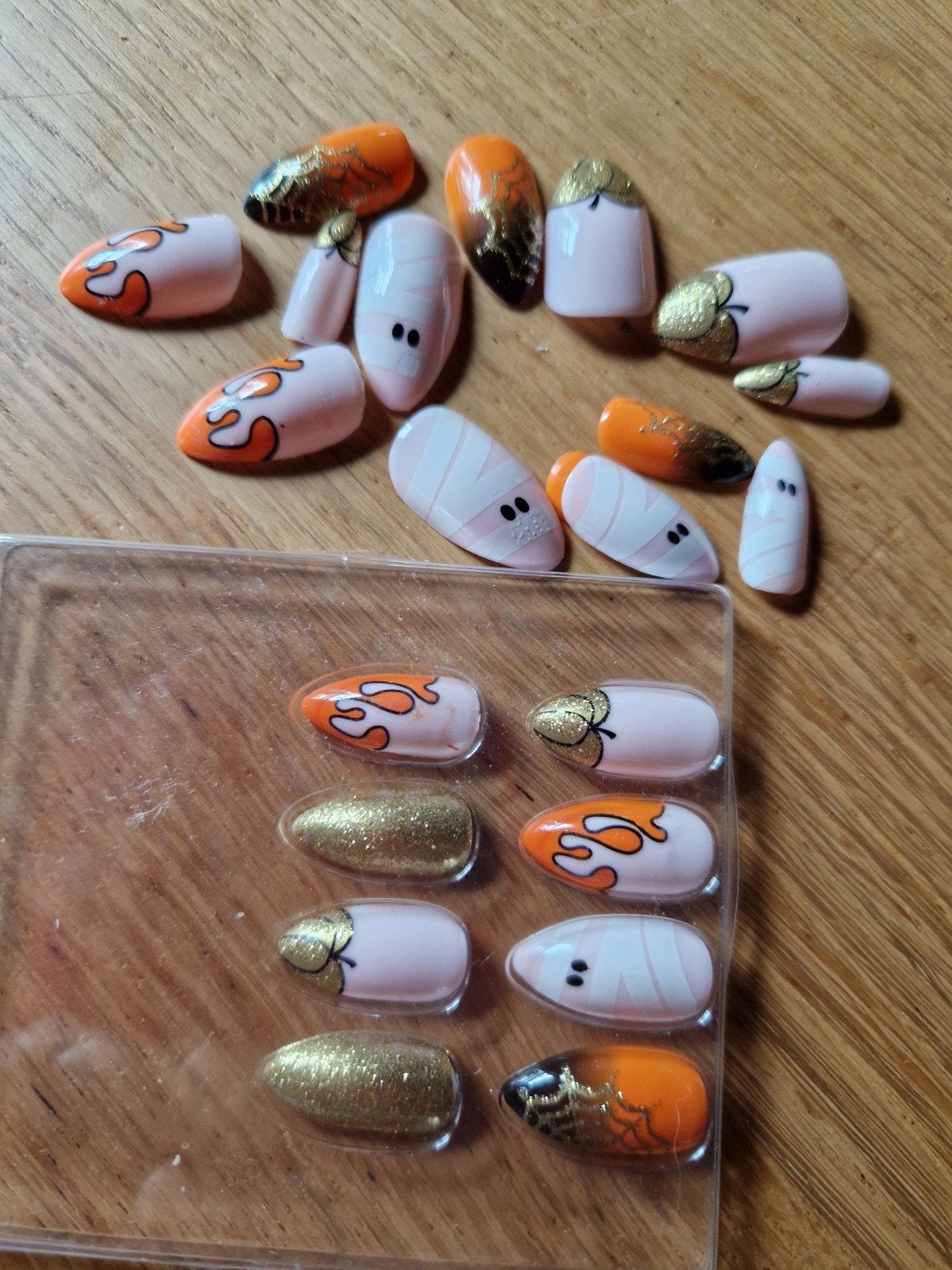 HALLOWEEN NEPNAGELS SET, Ophalen of Verzenden, Versiering, Halloween of Griezel