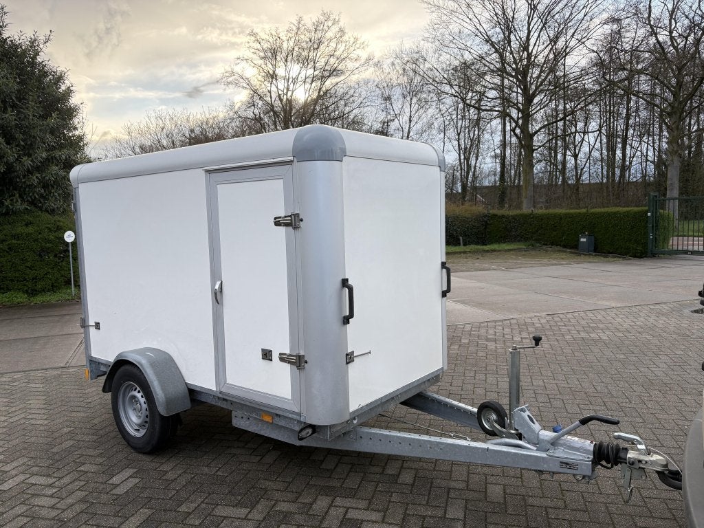 Henra gesloten opbouw aanhanger 265x138x160 1350 kg bj 2022, Gebruikt