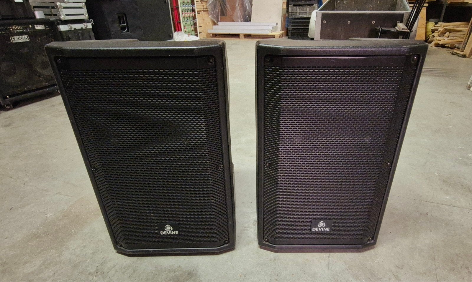 2 x Devine Artis 12A MKII actieve toppen, Audio, Tv en Foto, Gebruikt, Speakerset, AUX-ingang, Ophalen