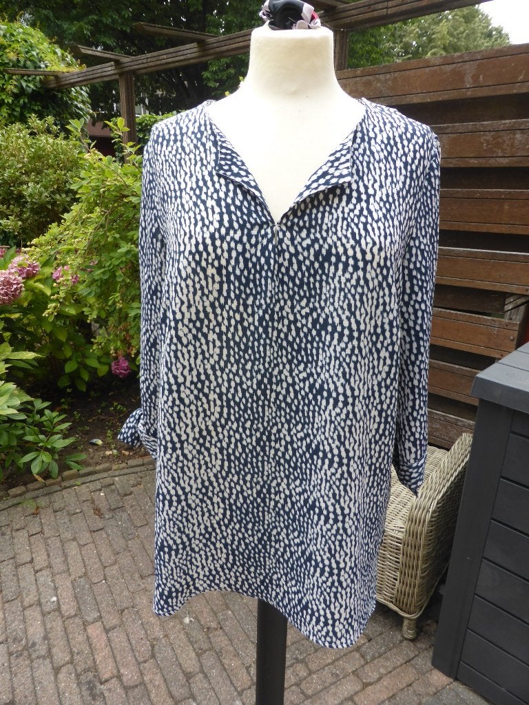DFVV Shirt/Blouse Maat 40 Blauw Wit Bladmotief 3/4 Mouw, Kleding | Dames, Maat 38/40 (M), Meerkleurig, Ophalen of Verzenden, Zo goed als nieuw