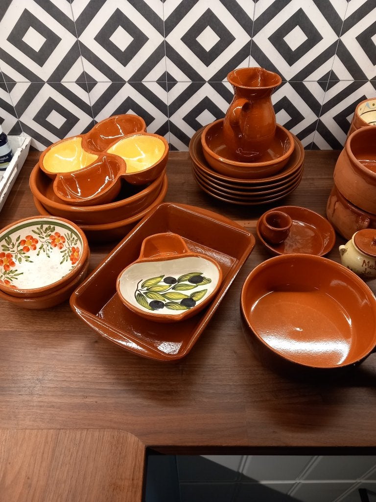 Terracotta aardewerk servies, Dille en Kamille, Ophalen, Zo goed als nieuw, Overige stijlen, Aardewerk