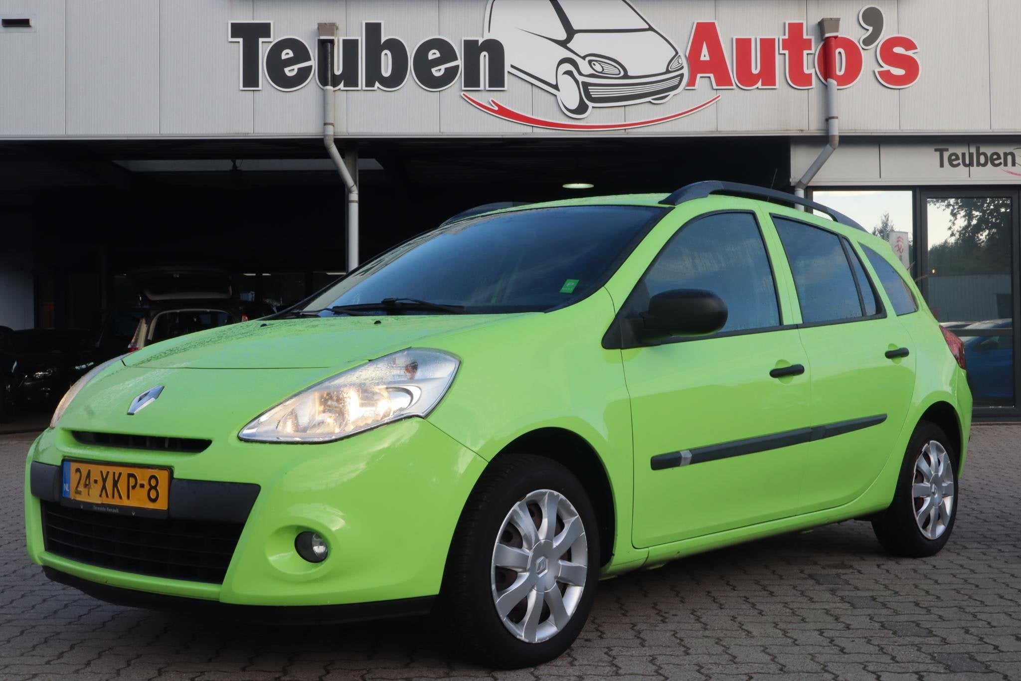 Renault Clio Estate 1.2-16V Authentique | NIEUW APK | BTW AU, Auto's, Voorwielaandrijving, Euro 5, Gebruikt, 4 cilinders