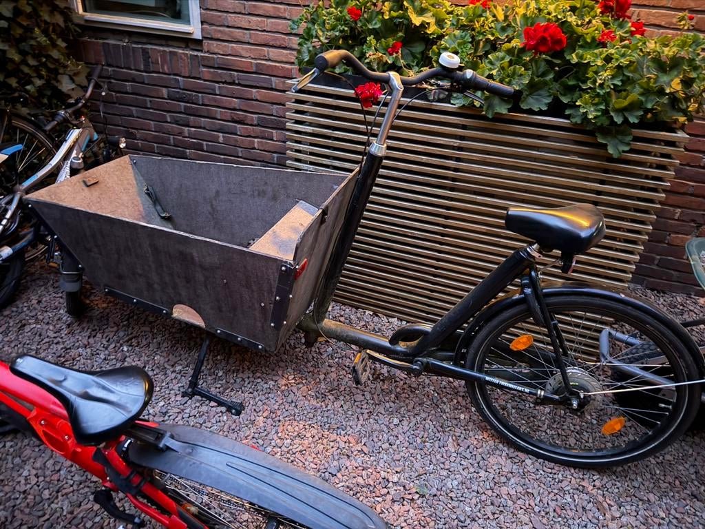 Bakfiets nl bakfiets met ruime laadbak, Gebruikt, 3 kinderen, Velgrem, Ophalen