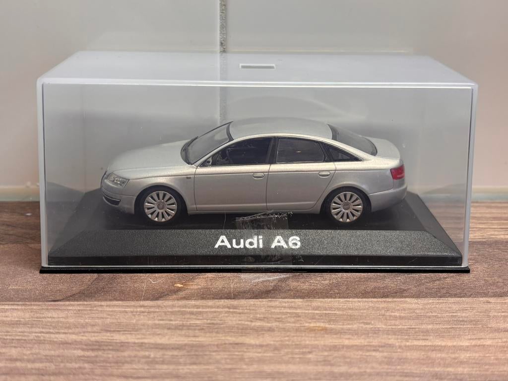Audi A6 C6 Zilver Metallic Minichamps 1:43, Ophalen of Verzenden, Gebruikt, Auto, MiniChamps