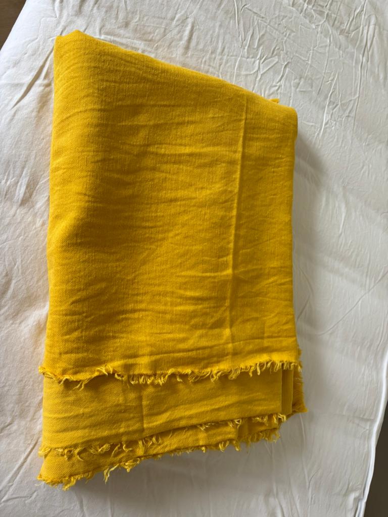 Bedsprei, grand foulard, plaid zonnegeel als nieuw 2pers, Huis en Inrichting, Ophalen of Verzenden, Zo goed als nieuw