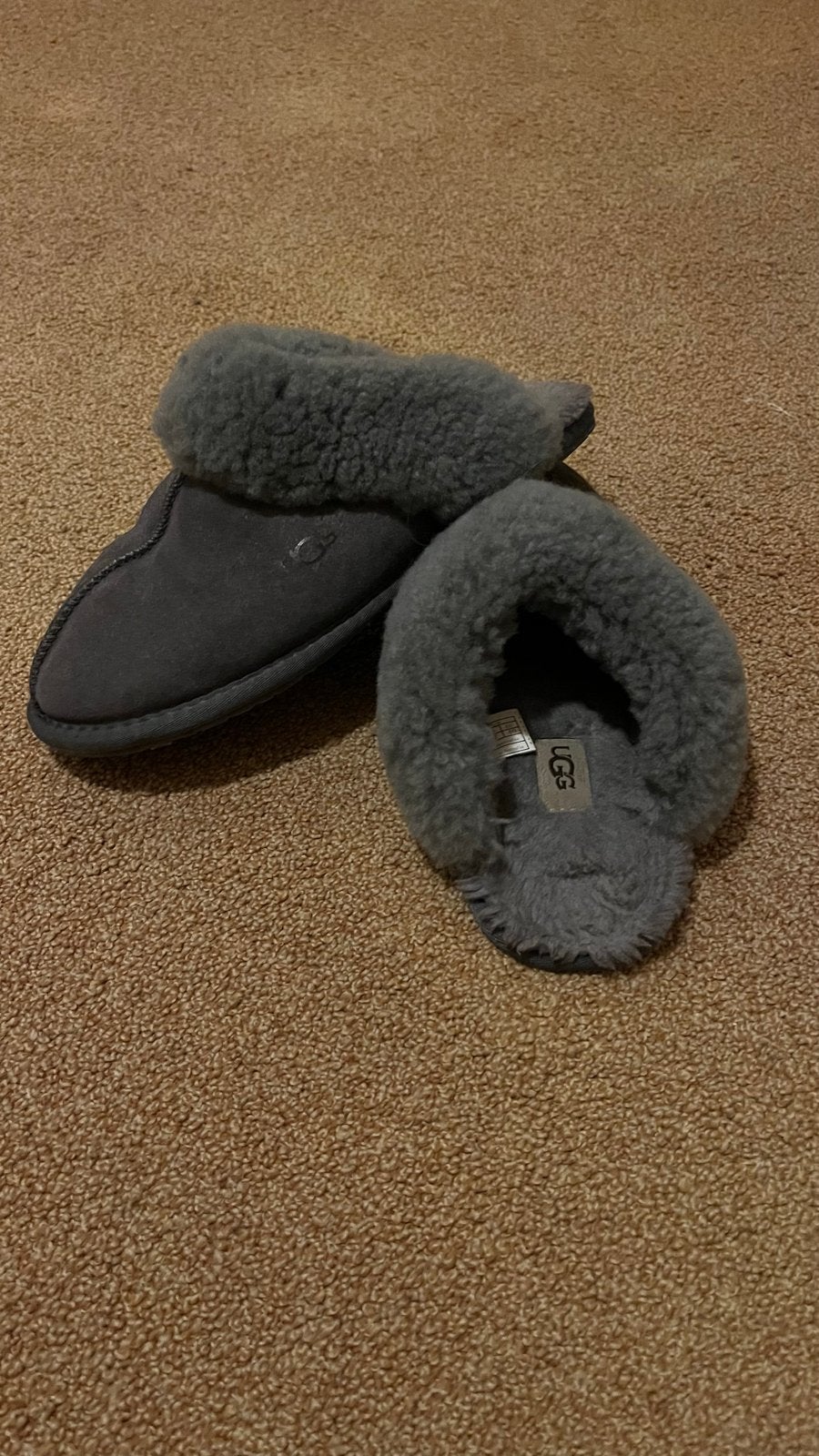 Ugg pantoffels maat 40, Ophalen of Verzenden, Gedragen, Grijs, Pantoffels of Sloffen