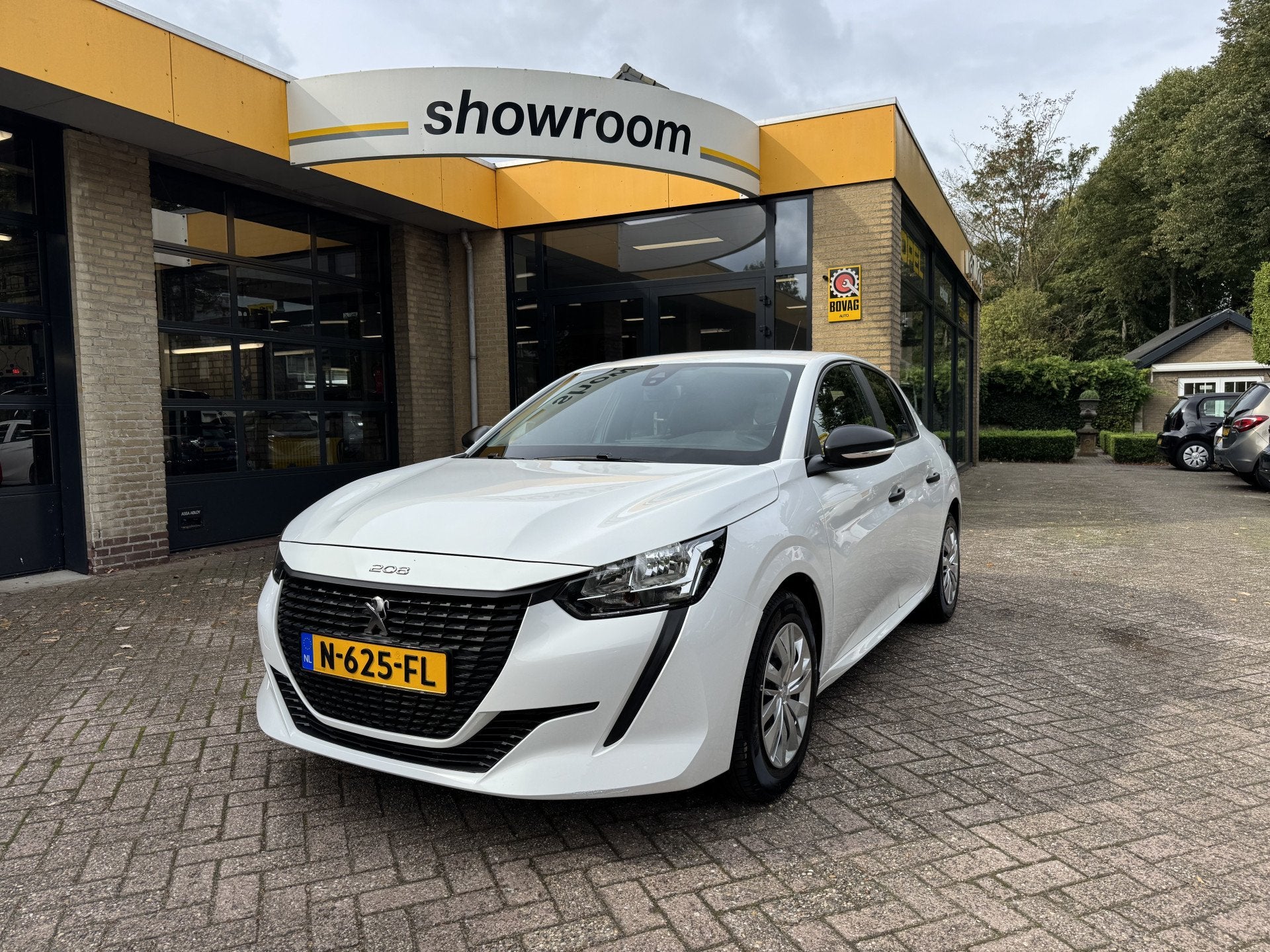 Peugeot 208 1.2 PureTech Like Airco (bj 2021), Auto's, Voorwielaandrijving, Euro 6, 1199 cc, Lichtsensor