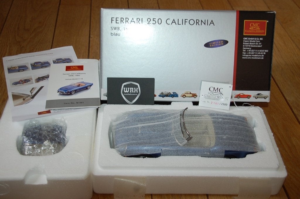 1:18 FERRARI 250 California Spyder blue CMC M-092 WRH, Verzenden, Zo goed als nieuw, Auto, Overige merken