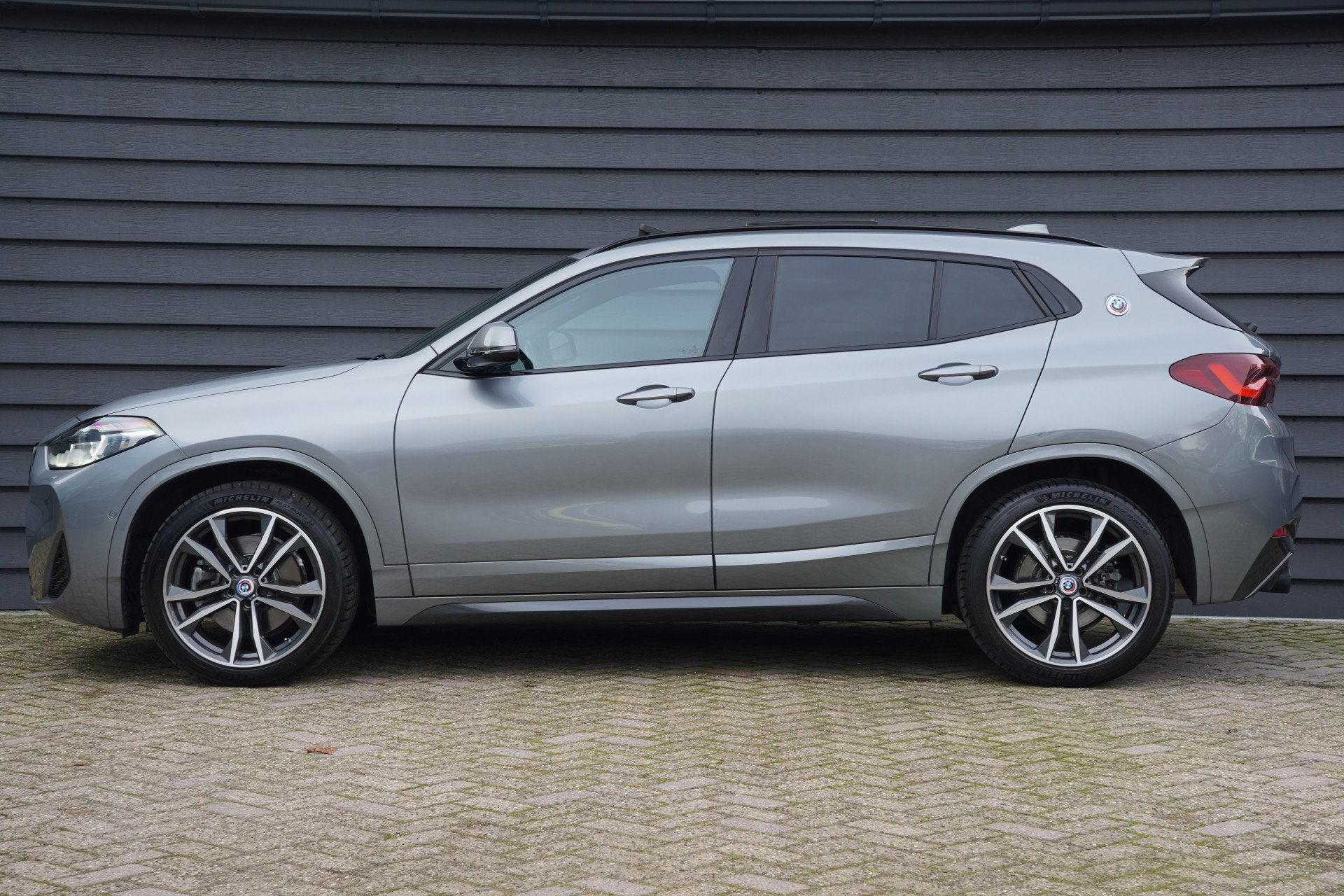 BMW X2 sDrive20i Business Edition Plus - M SPORT - PANODAK -, Auto's, X2, 4 cilinders, 179 pk, Origineel Nederlands