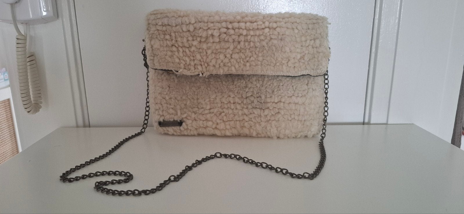 Handgemaakte wollen tas van MundoMimo, Ophalen of Verzenden, Zo goed als nieuw, Wit, Overige typen