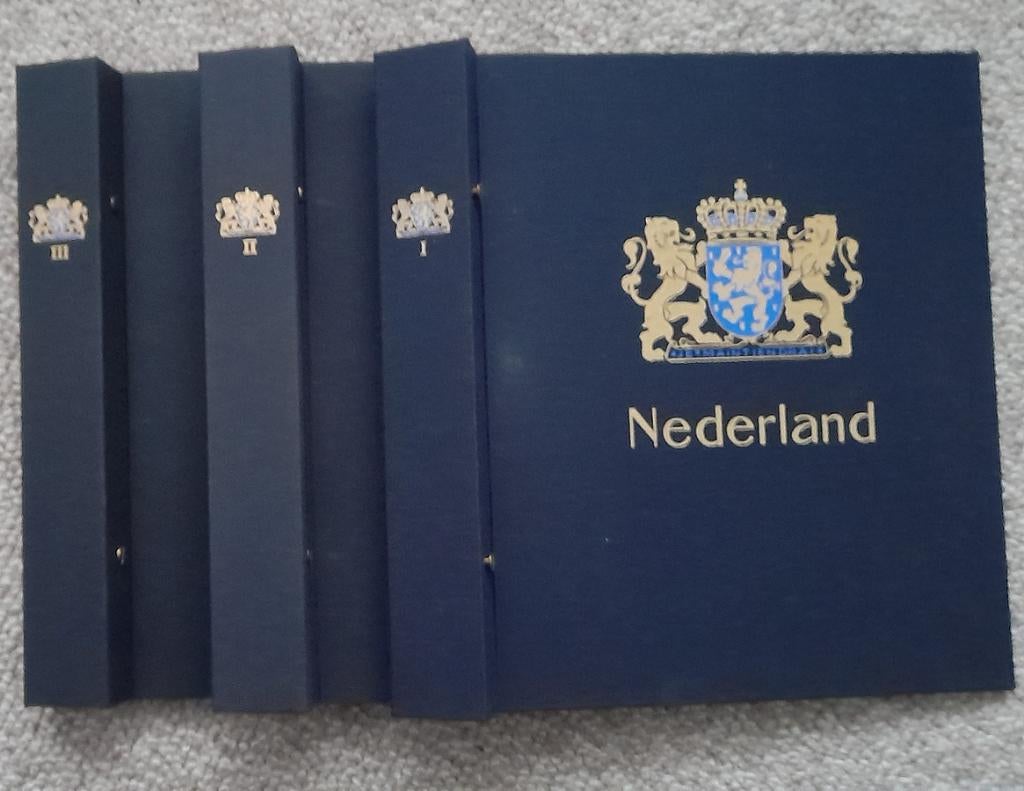 3 Davo albums, Postzegels en Munten, Postzegels | Toebehoren, Verzenden, Verzamelalbum