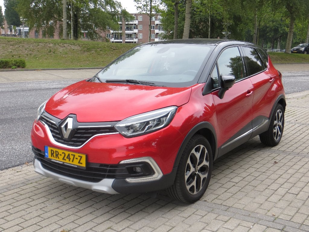 Renault Captur 0.9 TCE 90 2018 Rood, Voorwielaandrijving, 898 cc, Stof, Zwart