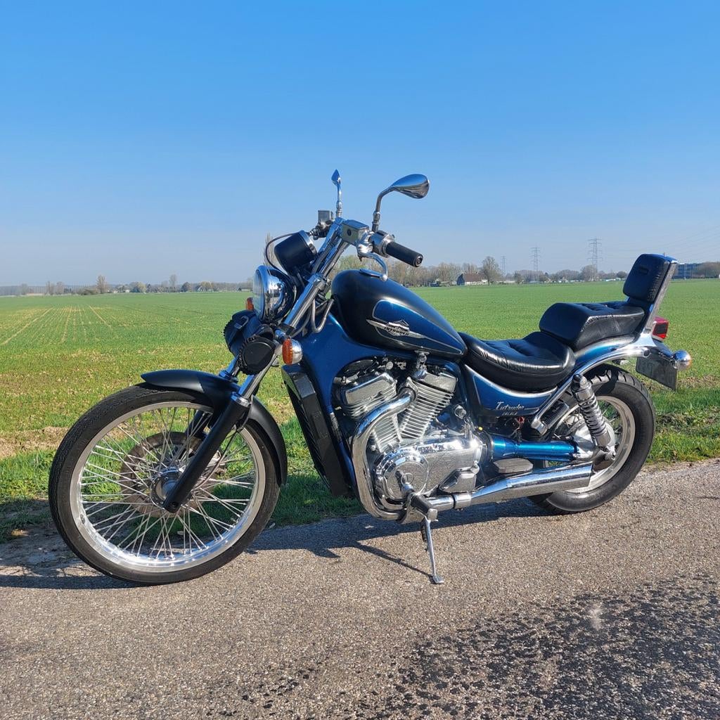 Suzuki Intruder 800 uit 1992 - Goed onderhouden Chopper, 2 cilinders, Sportuitlaat, Gebruikt, Particulier