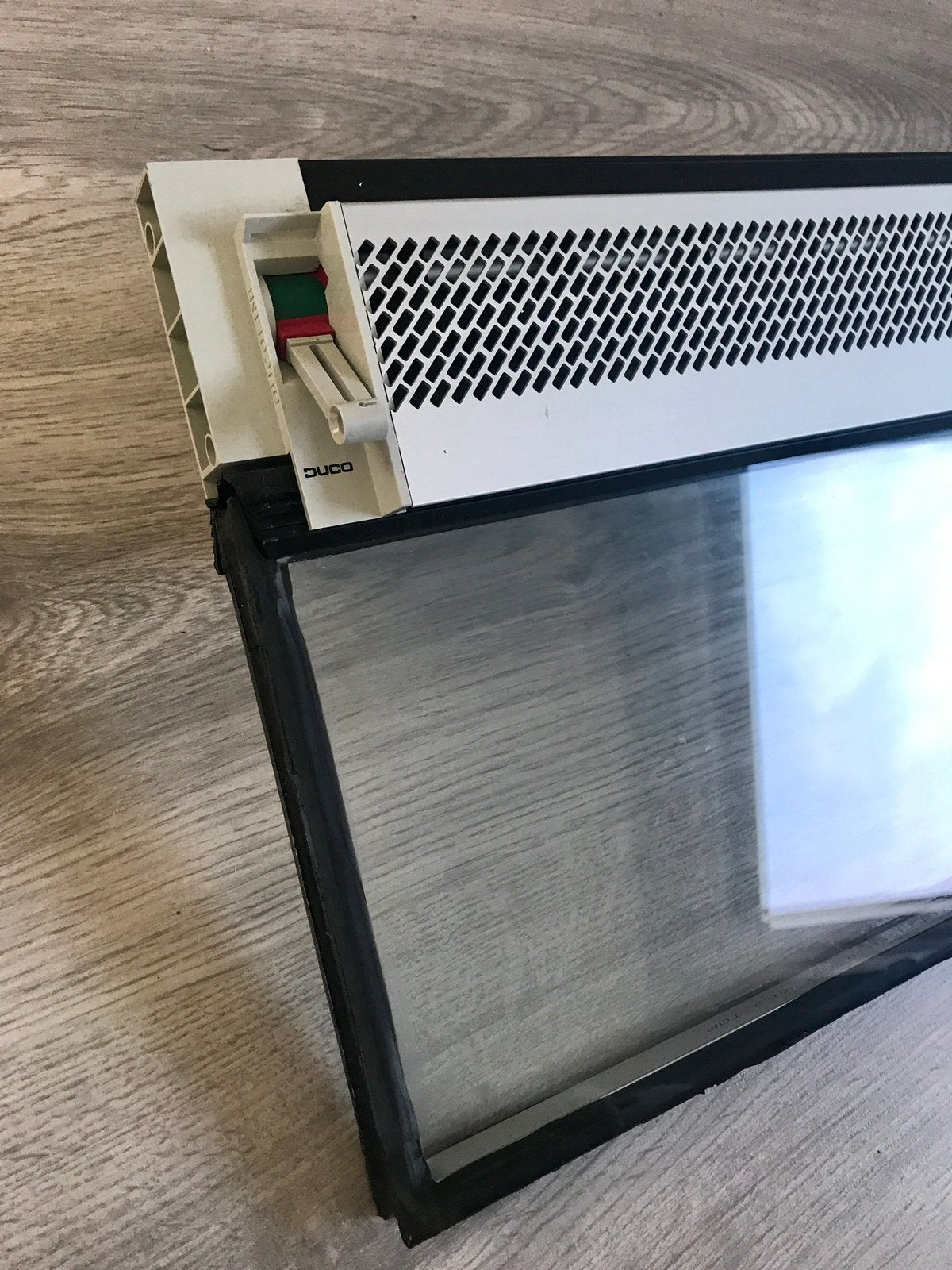 HR++ glas met ventilatierooster NIEUW, Doe-het-zelf en Verbouw, Ophalen, Nieuw, Gevelraam of Ruit, Minder dan 80 cm