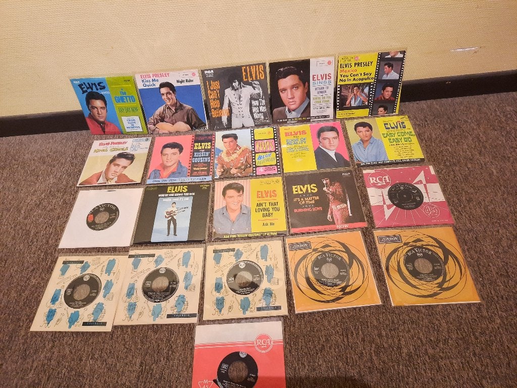 21 Elvis Presley vinyl singels, Cd's en Dvd's, Verzenden, 7 inch, Zo goed als nieuw, EP