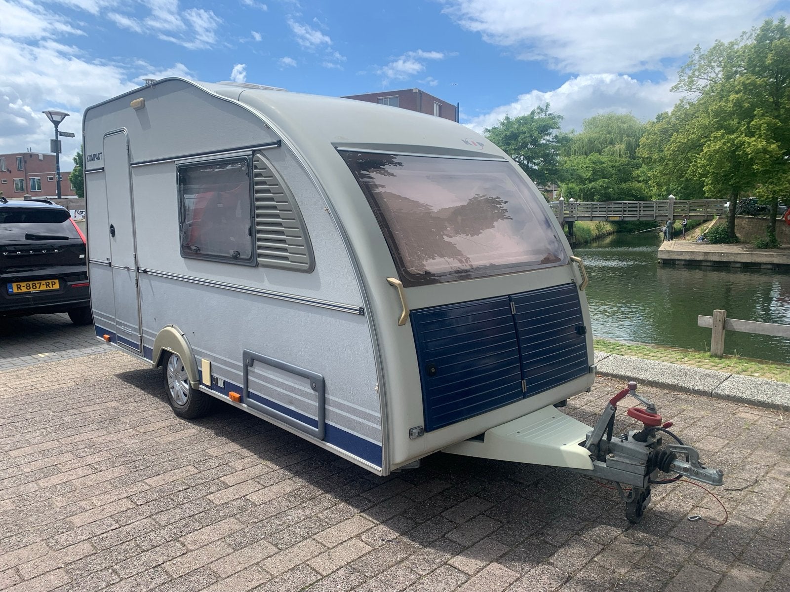 Kip Kompakt 37 met stallingplaats (Zeewolde), Caravans en Kamperen, Standaardzit, Kip, Tot en met 3, Particulier