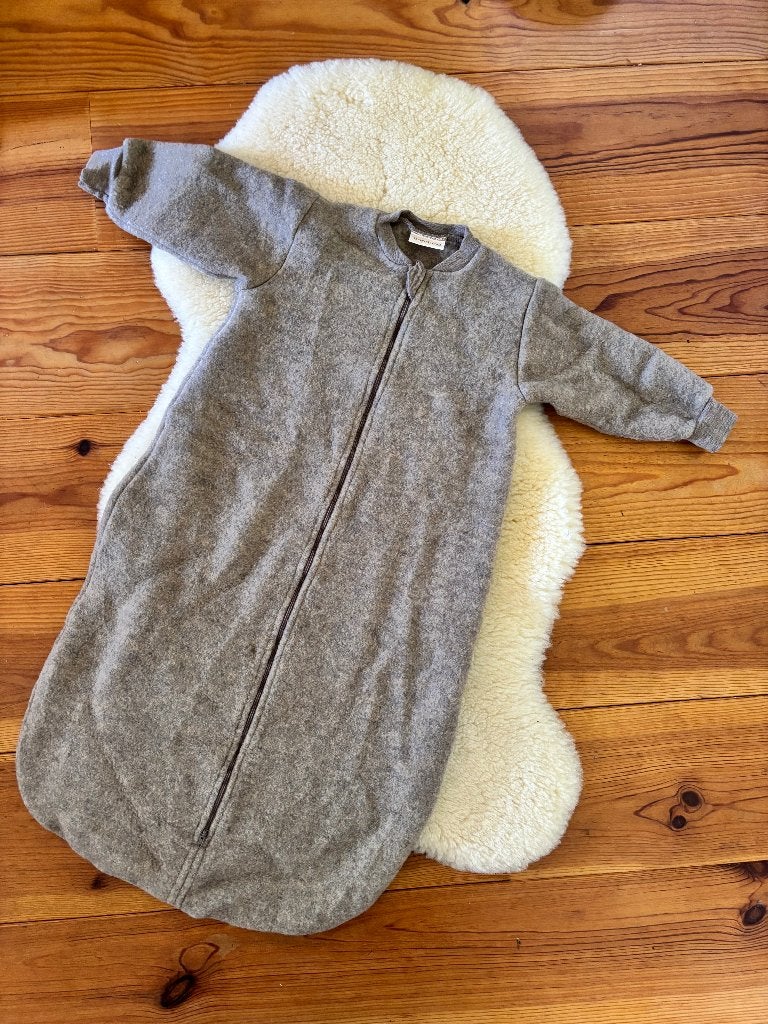 Nieuwe wolfleece slaapzak Unaduna x Engel 86/92 walnut, Kinderen en Baby's, Nieuw, Ademend, Overige merken, Ophalen of Verzenden