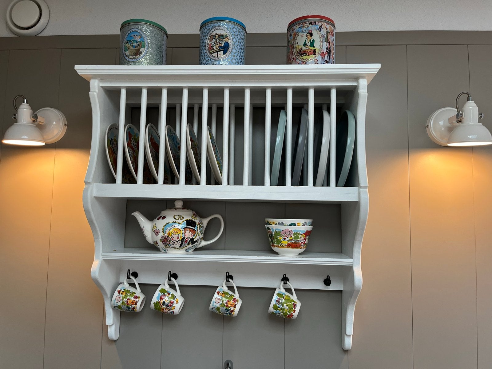 Wit houten bordenrek met planken en haken, Ophalen, Gebruikt, Bordenrek, Hout