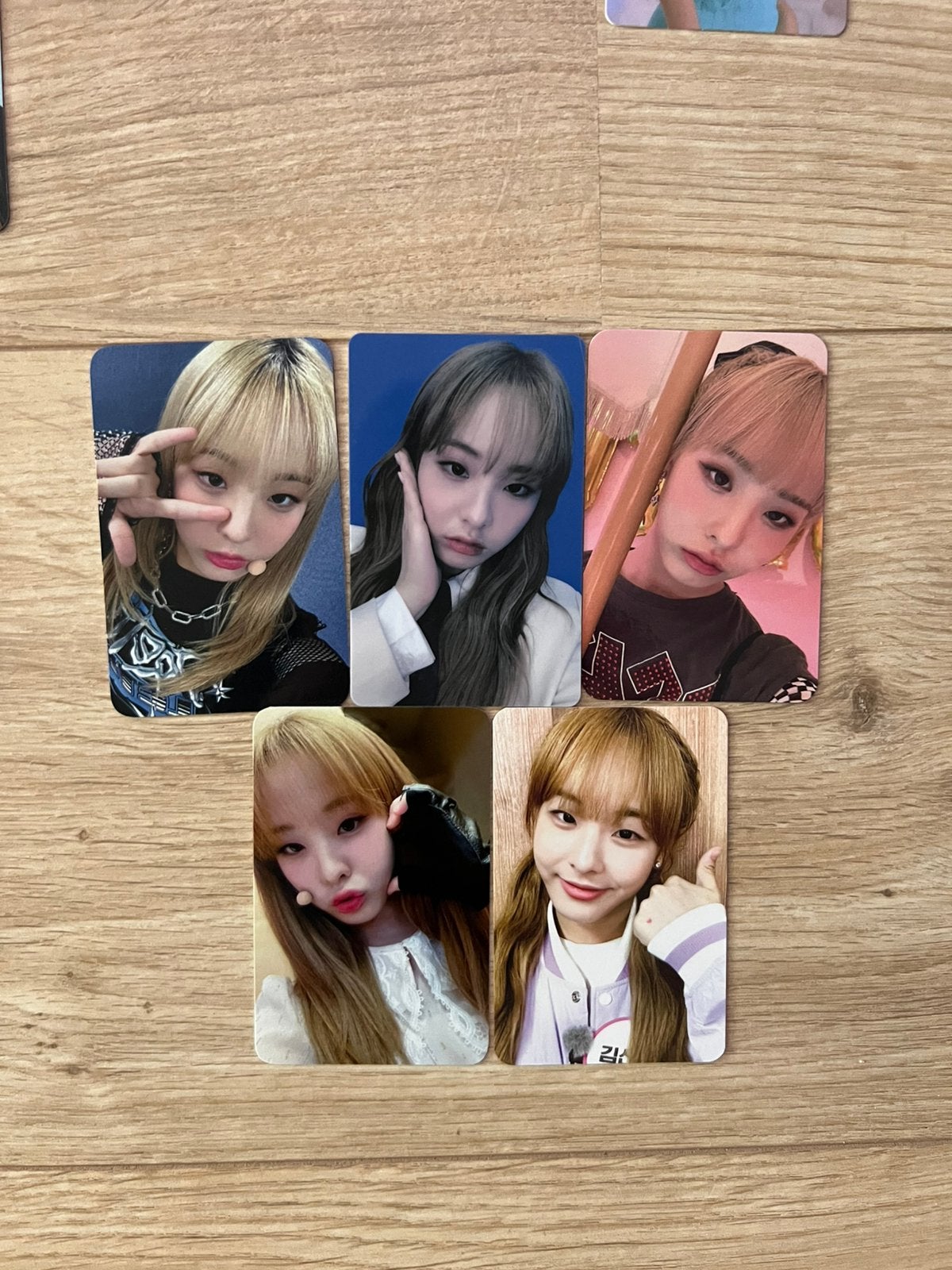 classy seonyou photocards kpop, Ophalen of Verzenden, Zo goed als nieuw, Foto of Kaart