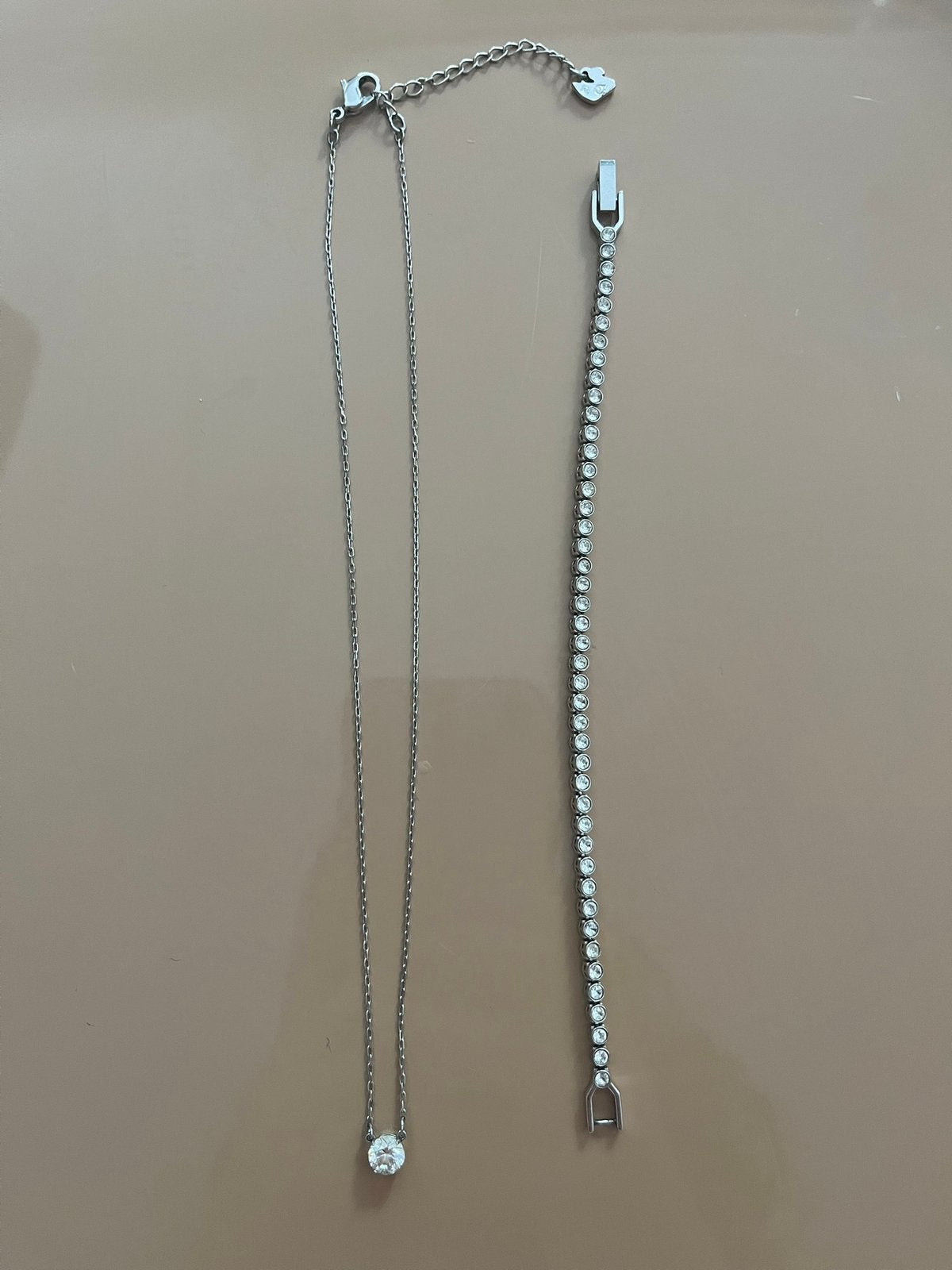 Swarovski ketting en armband, Ophalen, Zo goed als nieuw, Zilver, Overige materialen